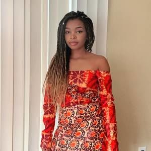 Meet your Posher, Lucy